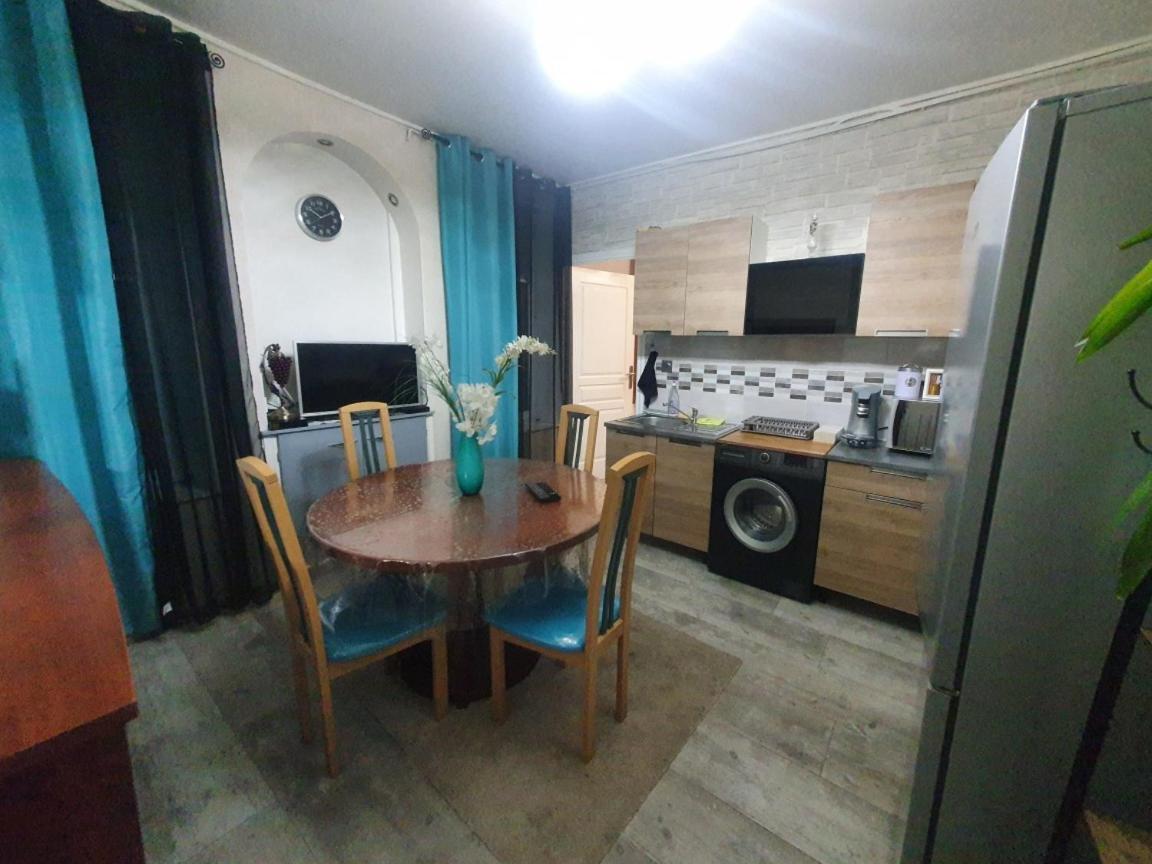Bel Petit Appartement Charleville-Mézières المظهر الخارجي الصورة